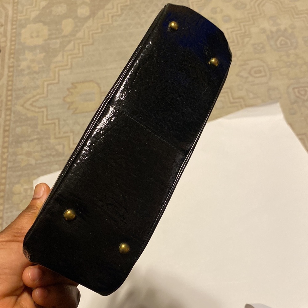 VINTAGE LADIES BLACK PATENT LEATHER MINI HANDBAG - Picture 8 of 14